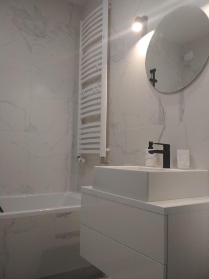 Airport 3Rooms New Apartment With Parking Warschau Exterior foto